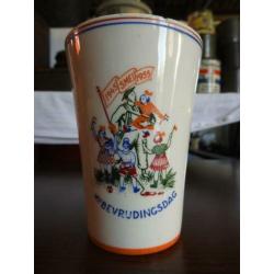 Bevrijdingsbeker 10 jaar vrijheid! / Mok 25 jaar bevrijding