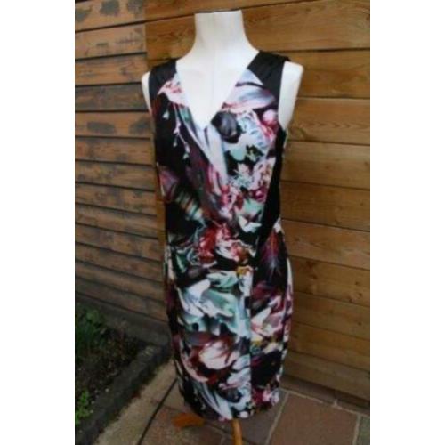 Jurk Steps mt 40 zwart bloem