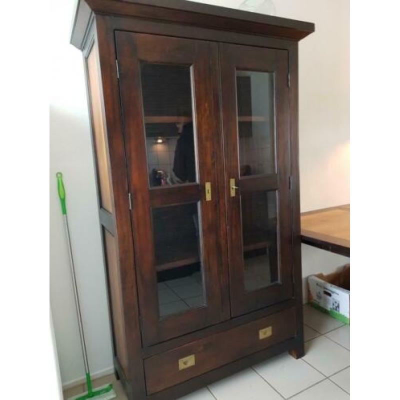Eettafel koloniaal