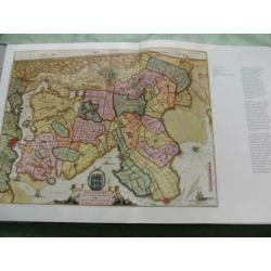Holland in Kaart en Prent (30,5 x 39 cm)