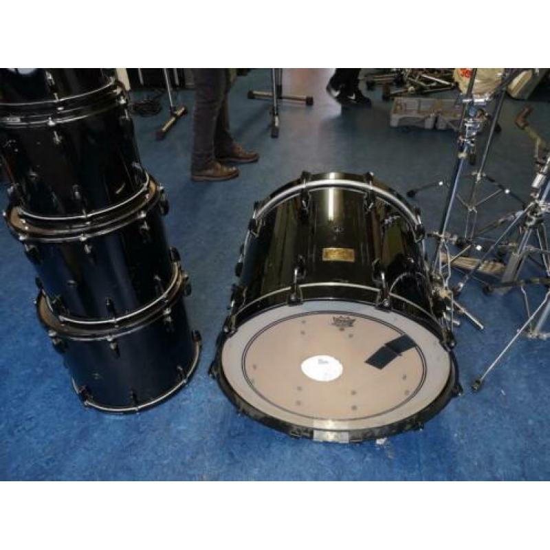 Pearl Masters Custom Extra 22/10/12/14/16/14sn (MRX serie)
