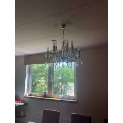 Kroonluchter met glazen pegels