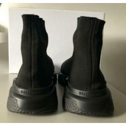 Balenciaga speedrunner 43
