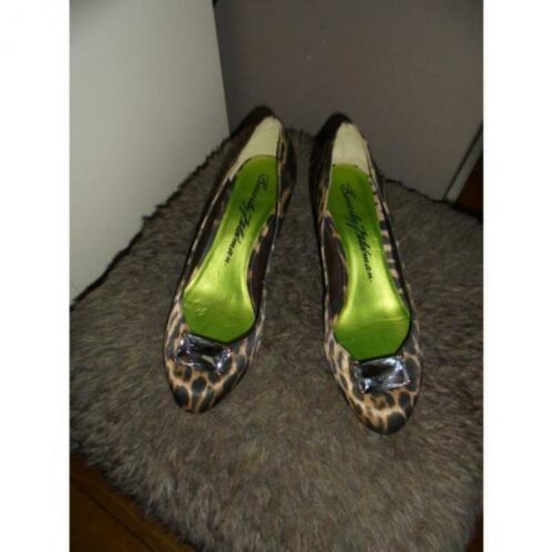 D4A Beverly Feldman jaguar pump lage sleehak sier steen 37