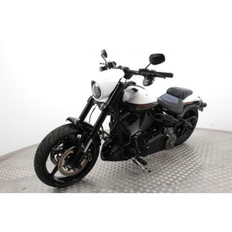 Harley-Davidson FXSBSE Softail CVO Pro Street (bj 2016)