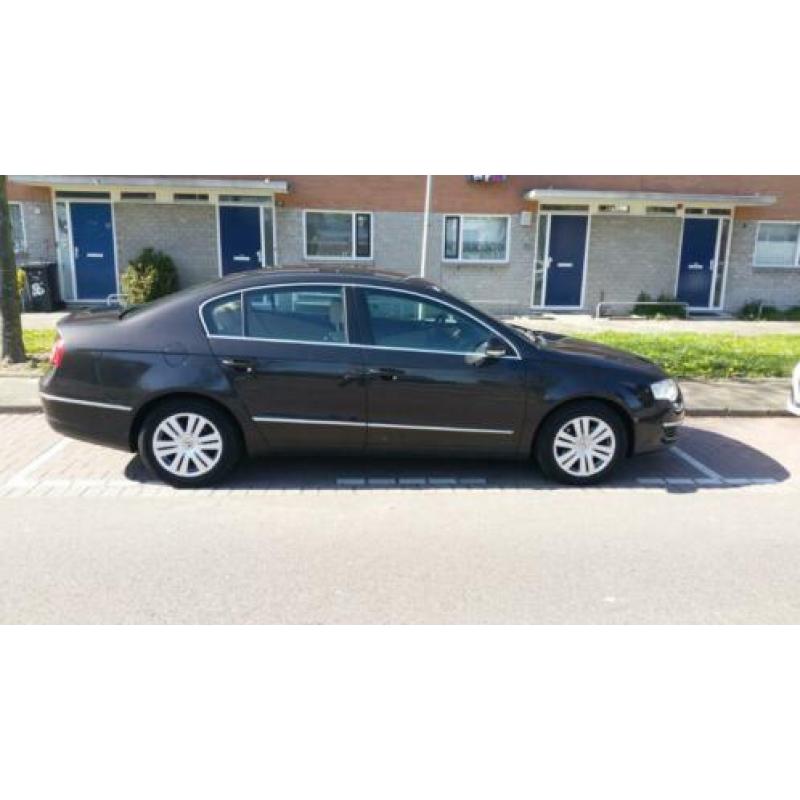 Volkswagen Passat 2.0 FSI 110KW 2005 Zwart
