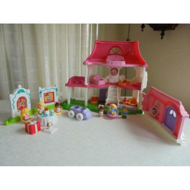 Huis met div little people