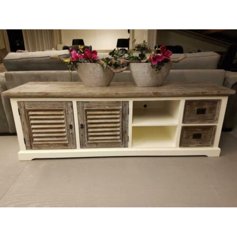 *OPRUIMING* Tv Meubel Saskia Van €529,- NU VOOR €349,--