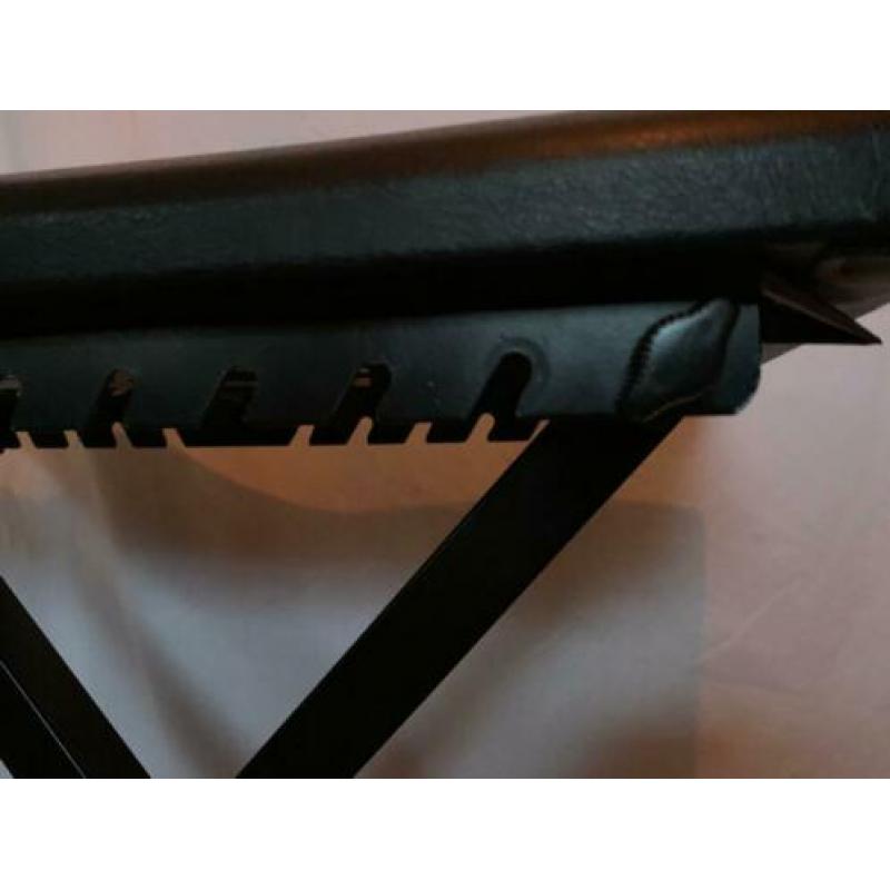 Piano stoel / bankje inklapbaar ( Quicklock ) in goede staat