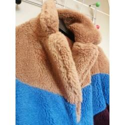 Teddy jas Bershka zgan maat s