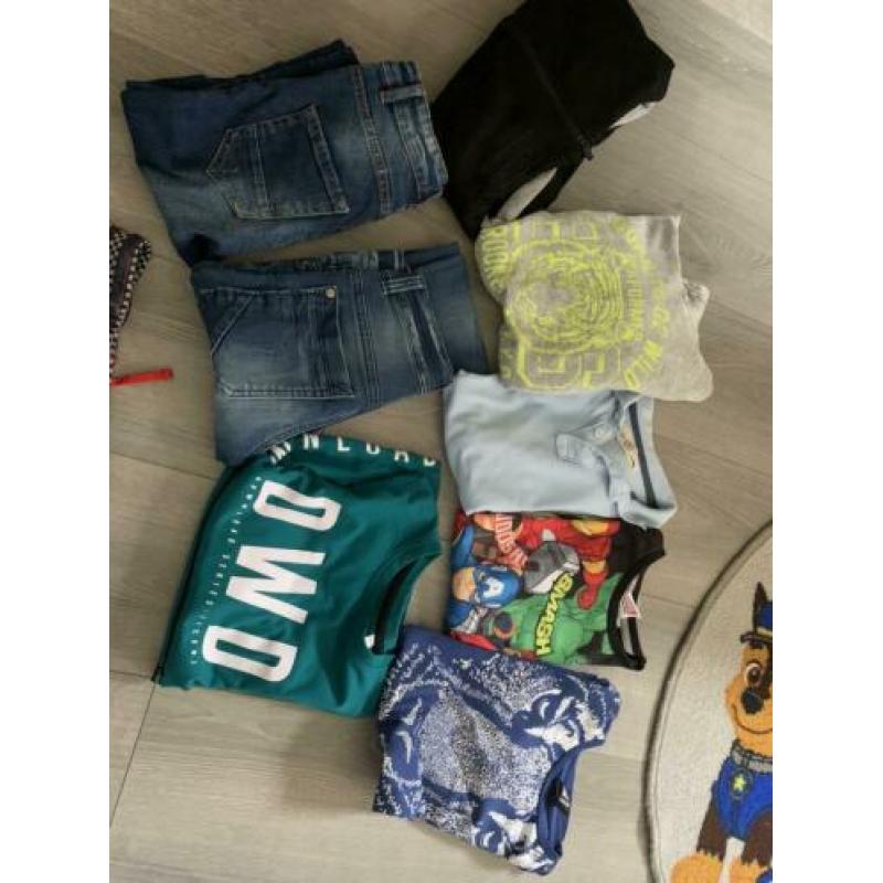 Jongens kleding maat 122/128