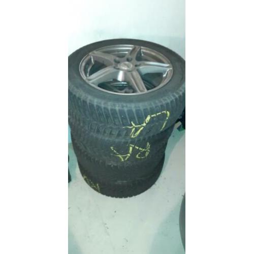 Dezent, lichtmetalen velgen, 205/55R16, Snowtrac 3