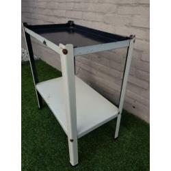 Industriële vintage stalen bijzettafel trolley tv kastje