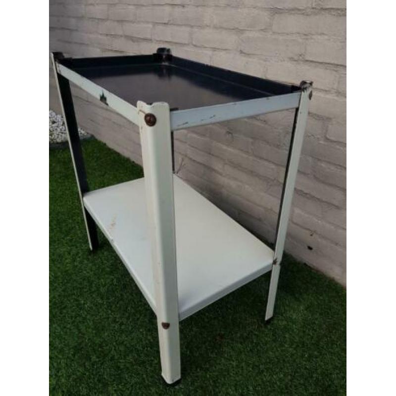 Industriële vintage stalen bijzettafel trolley tv kastje