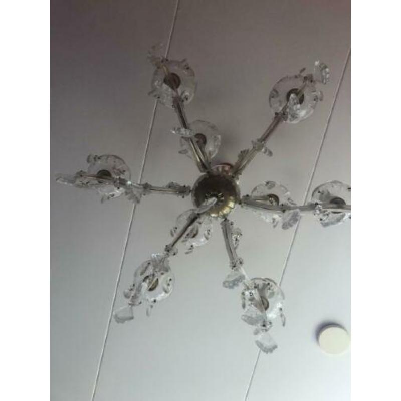 Kroonluchter met glazen pegels