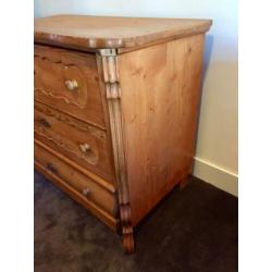 Antieke ladekast commode dressoir