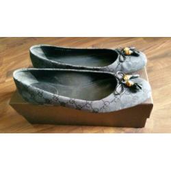 Gucci ballerina's zwart met logo maat 39 1/2 ALS NIEUW