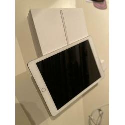 Apple iPad 5e generatie (2017) wit/zilver, 32 Gb