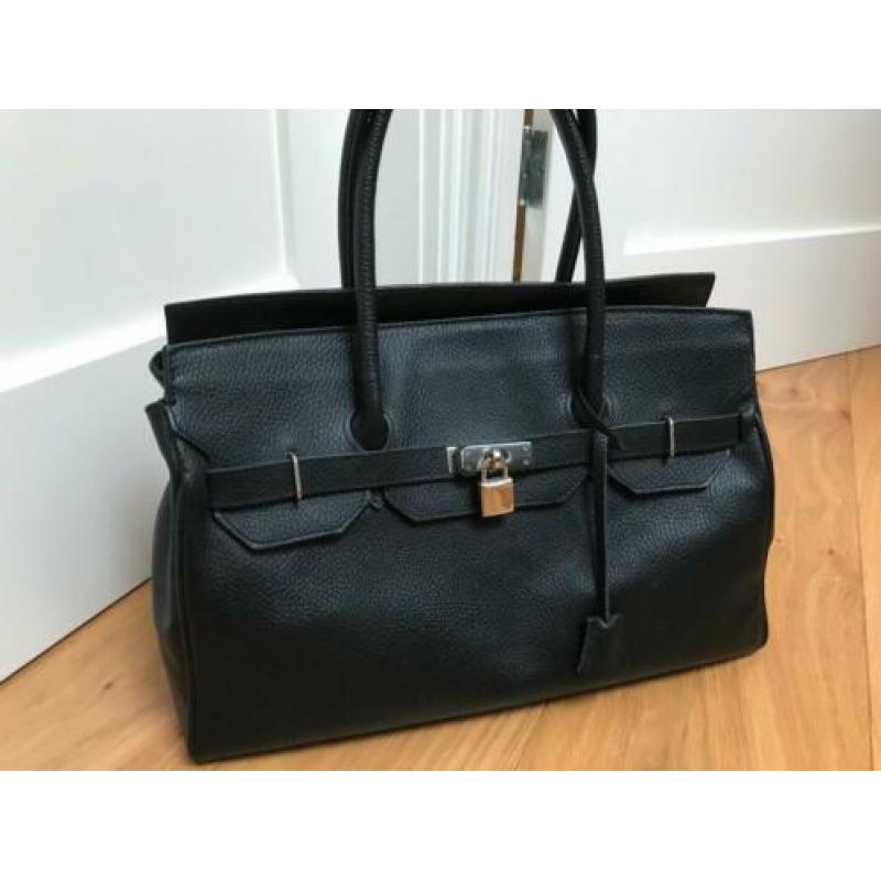 Leren zwarte tas met slotje