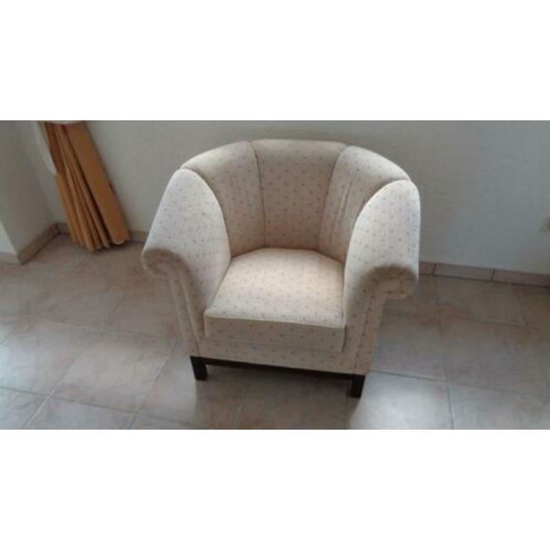 Te koop: beige fauteuil (stof)