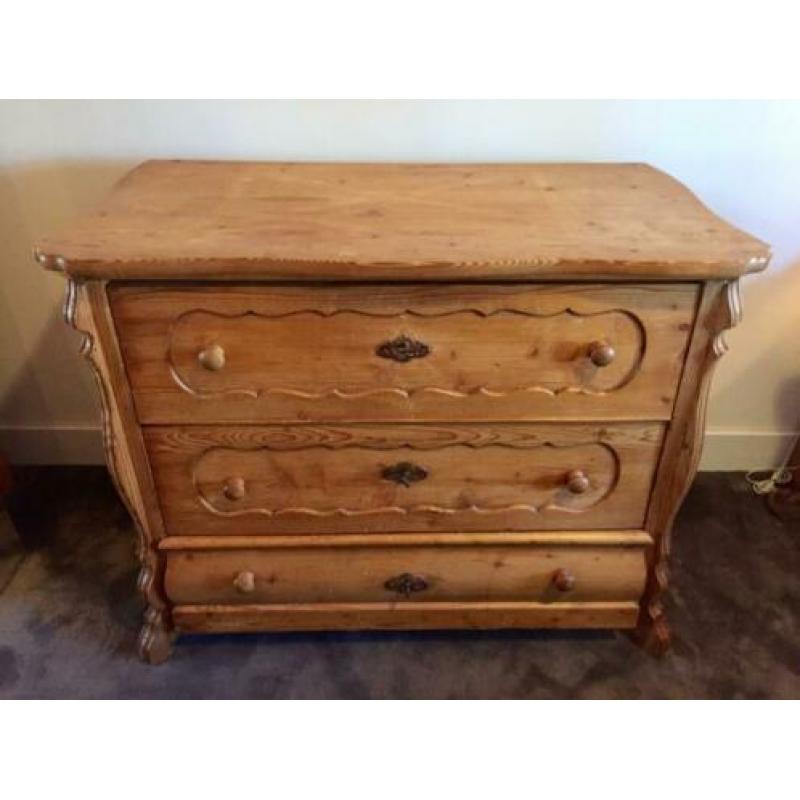 Antieke ladekast commode dressoir