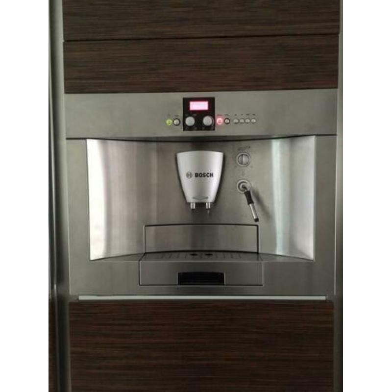 Bosch koffiemachine inbouw TKN68E