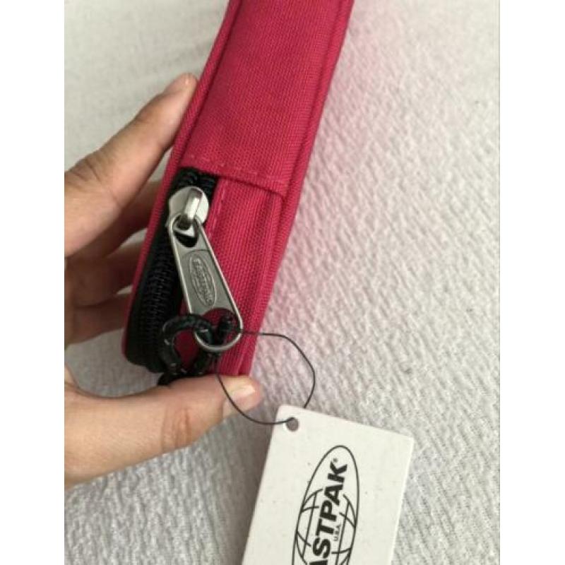 Nieuw Eastpak etui