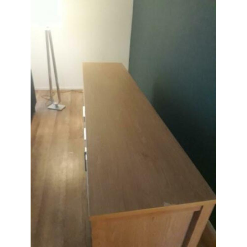 Complete set (dressoir, eettafel, tv kast, salontafel)