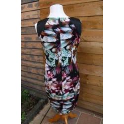 Jurk Steps mt 40 zwart bloem