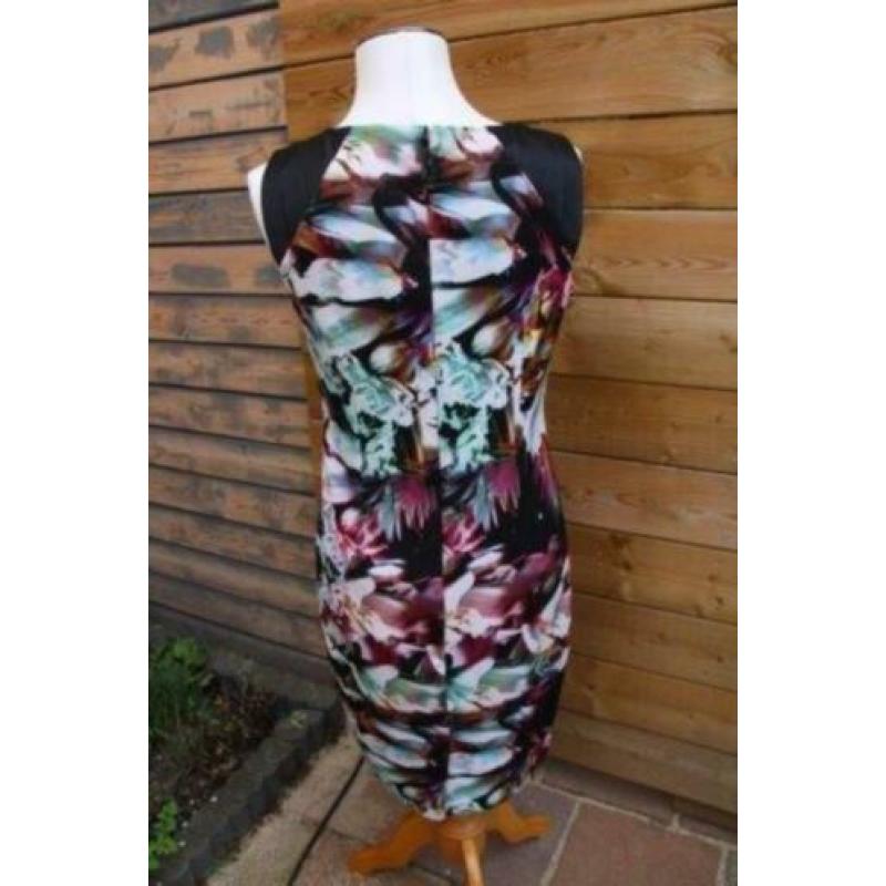 Jurk Steps mt 40 zwart bloem