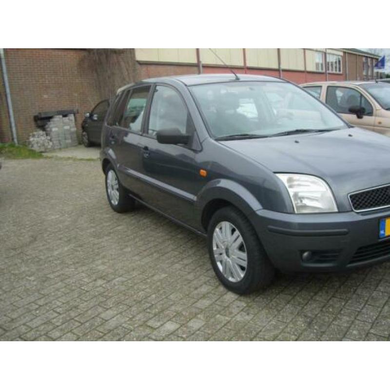 Ford Fusion 1.6-16V Luxury
