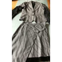 Summum blazer en rok maat 40