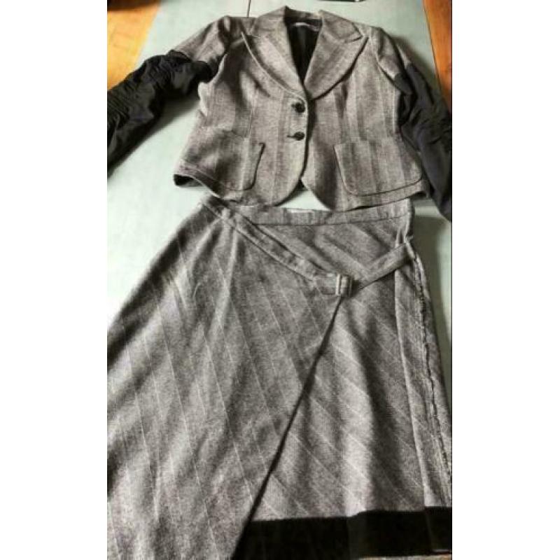 Summum blazer en rok maat 40