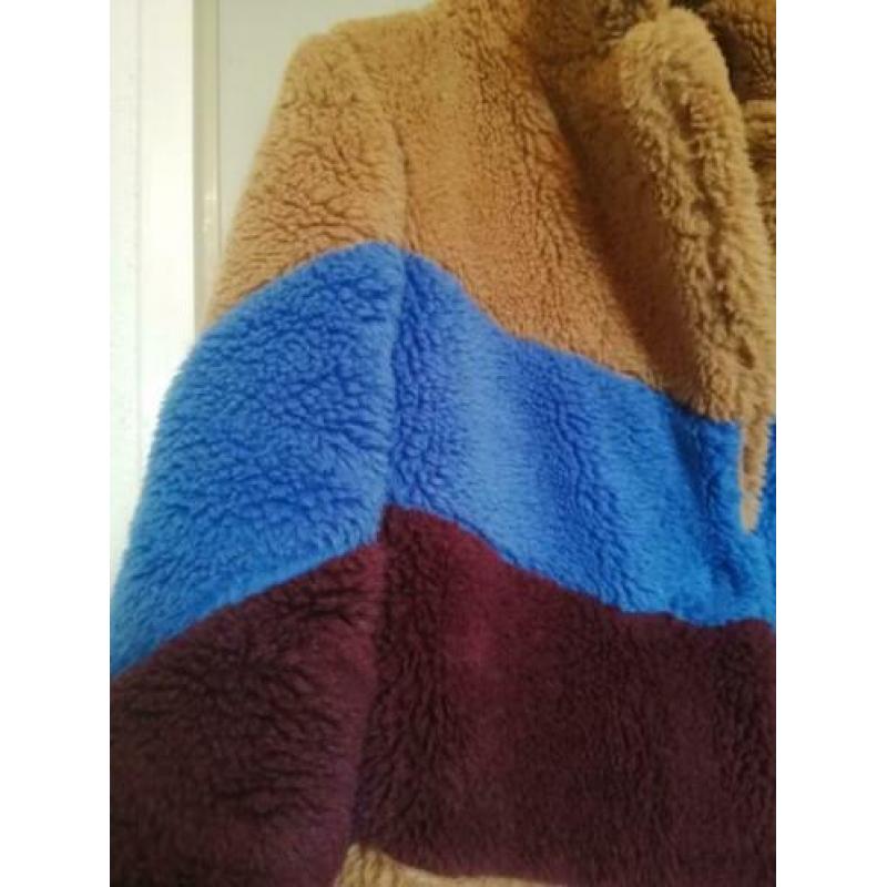 Teddy jas Bershka zgan maat s
