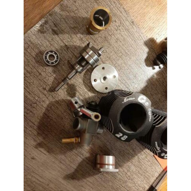 Go engineR286P nitro motor onderdelen alles nieuw!!
