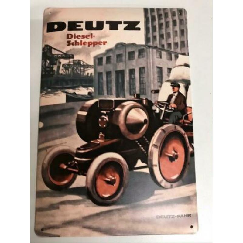 Diverse Deutz Fahr merchandising artikelen.