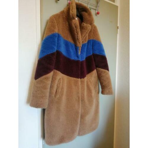 Teddy jas Bershka zgan maat s
