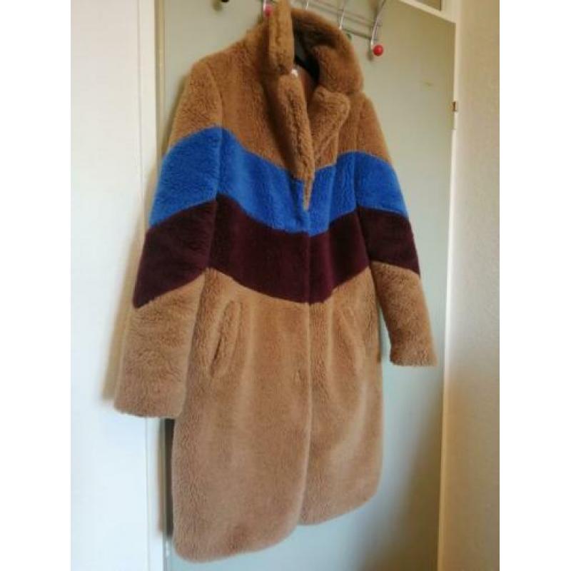 Teddy jas Bershka zgan maat s
