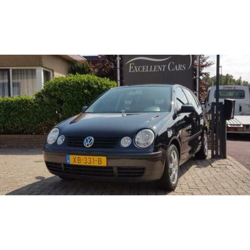 Volkswagen Polo 1.2-12V 5-drs Airco/Sportvelgen/Nw.APK/124dk