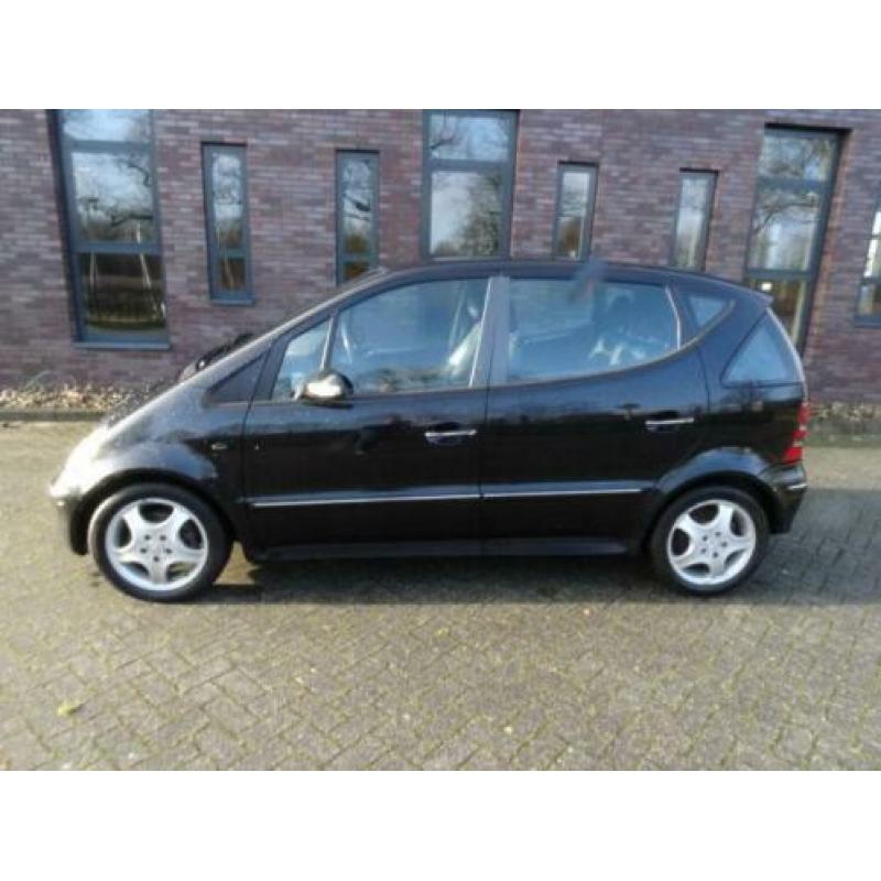 Mercedes-Benz a 190 avantgarde benzine lang