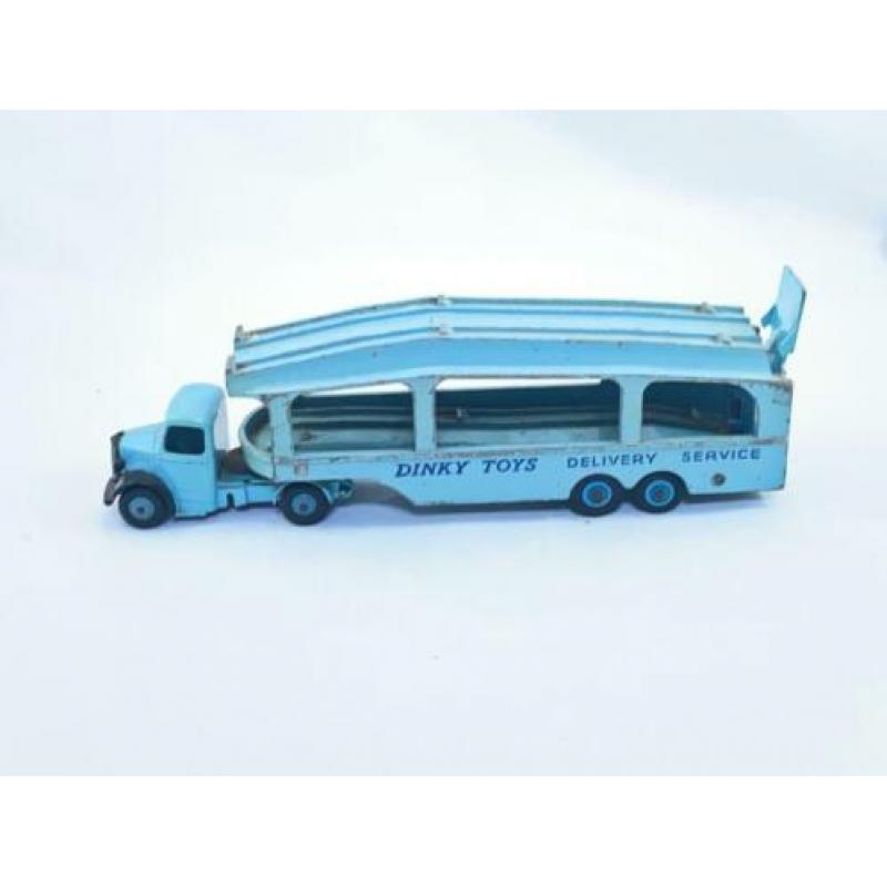 Dinky Toys DBedford Pullmore Car Transporter 383 1:50