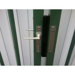 Hekwerk en poort gegalvaniseerd en gepoedercoat