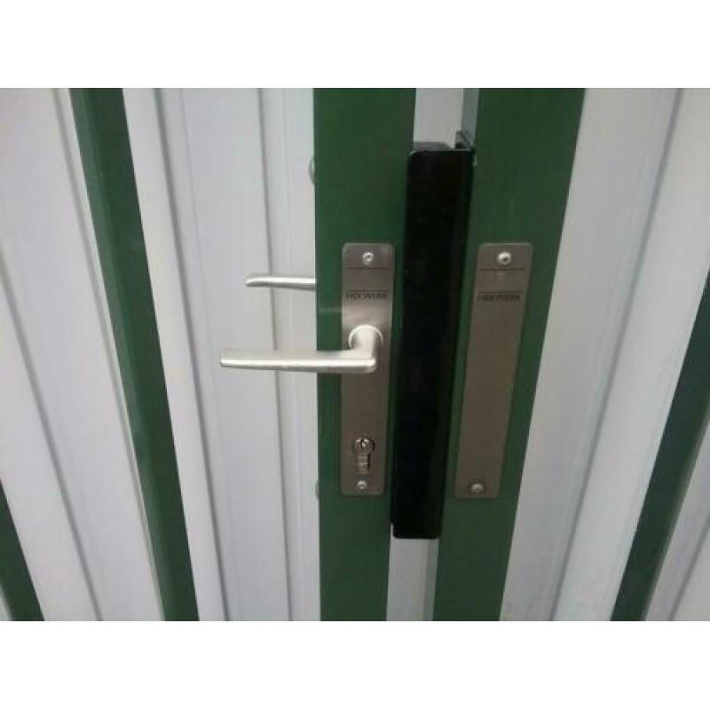 Hekwerk en poort gegalvaniseerd en gepoedercoat