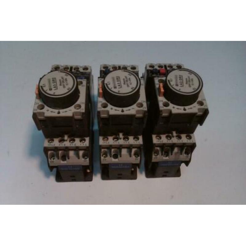 Telemecanique relais LC1-D09-01 met off delay - 230 VAC