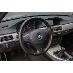 BMW 3 Serie 318i M-Pakket Navi Ecc Xenon 18'' (bj 2012)