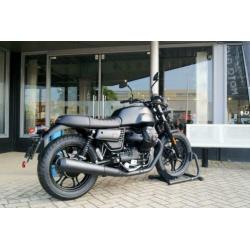 Moto Guzzi V7 III STONE NIGHT PACK ABS ASR (bj 2020)