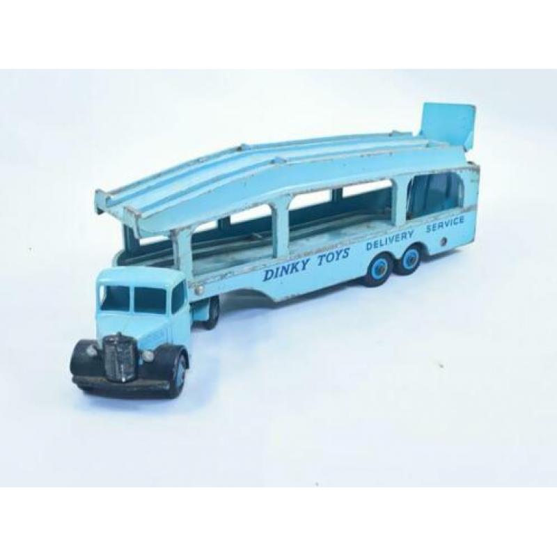 Dinky Toys DBedford Pullmore Car Transporter 383 1:50