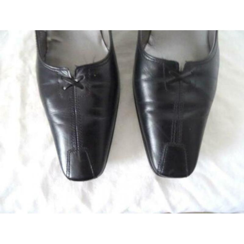 Pumps merk GABOR mt 6,5=mt 40 zwart leder nieuwstaat