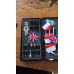 Complete dartset zie foto zwart