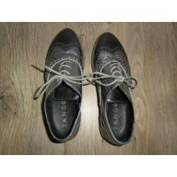 Tango Zilverkleurige Veterschoenen Maat 39 (NIEUW)